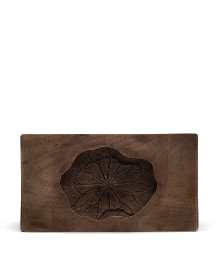 WATER LILY WAGASHI MOLD NOURISHING CHARCOAL & TAMANU OIL SOAP